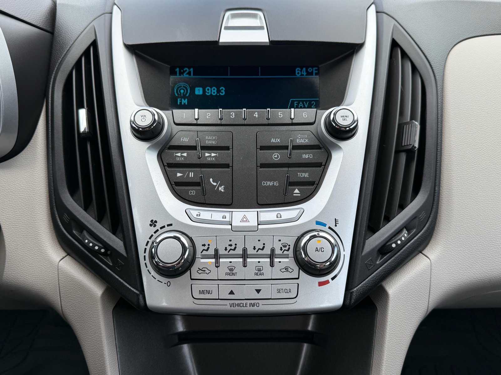 Used 2012 Chevrolet Equinox LS image 18