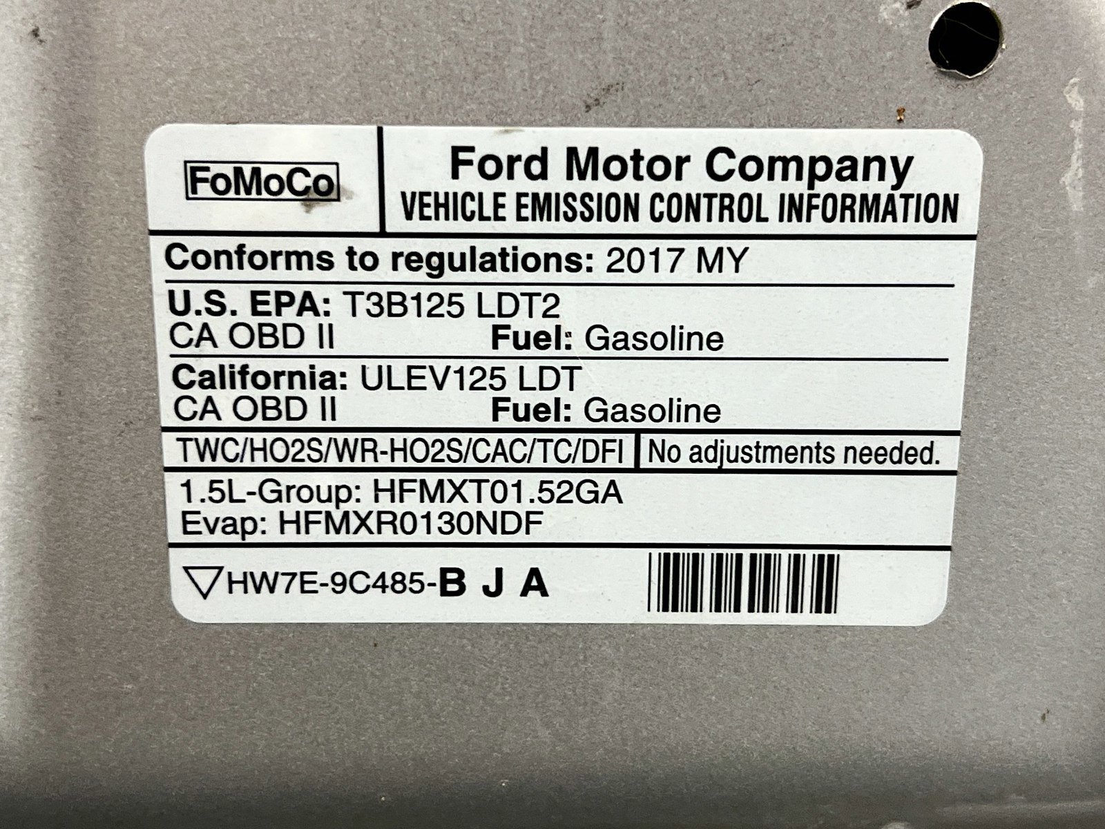 Used 2017 Ford Escape Titanium image 22