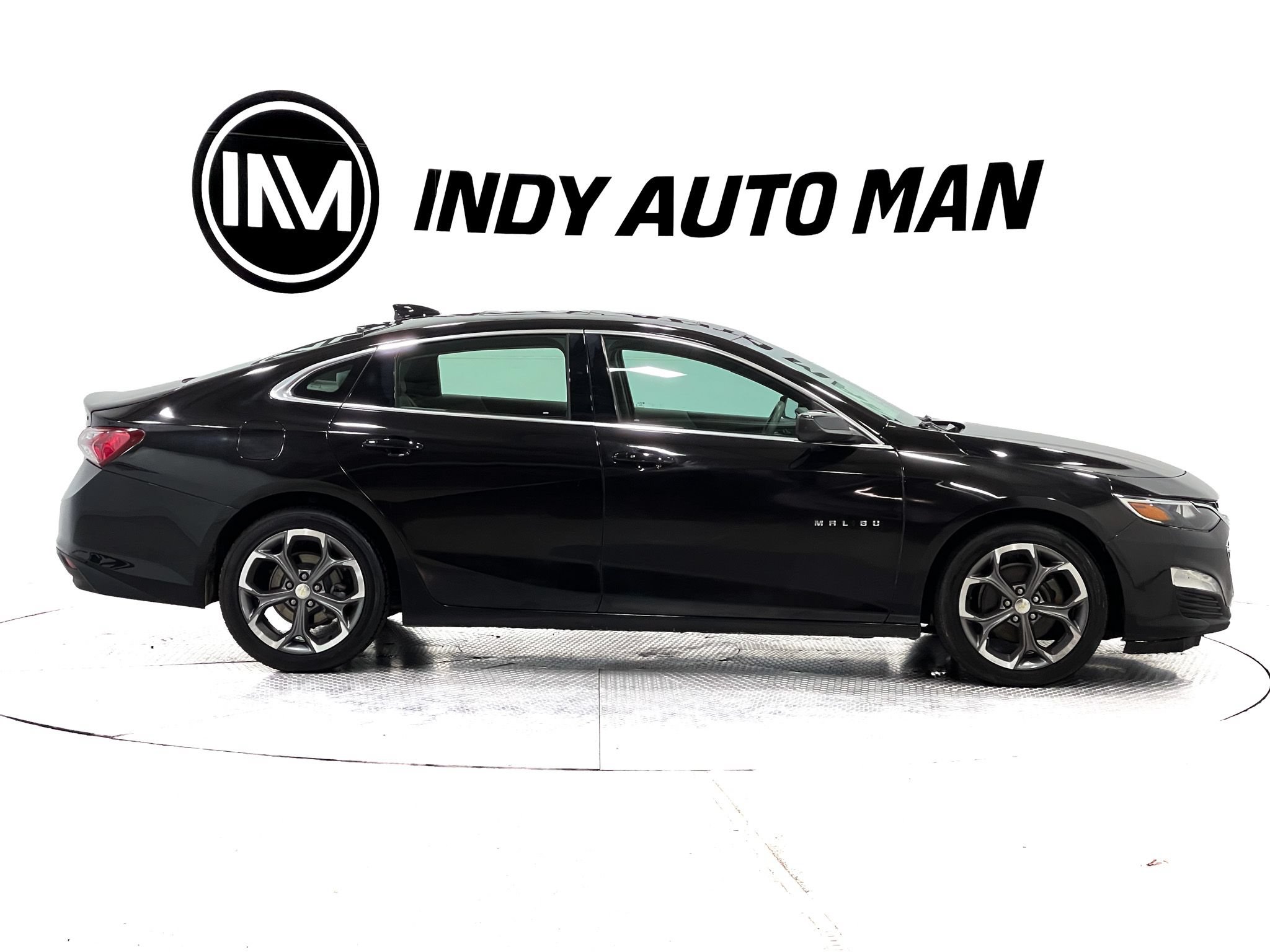 Used 2021 Chevrolet Malibu LT FWD image 3