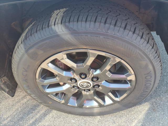 Certified 2024 Toyota Sequoia Platinum AWD/4WD image 6