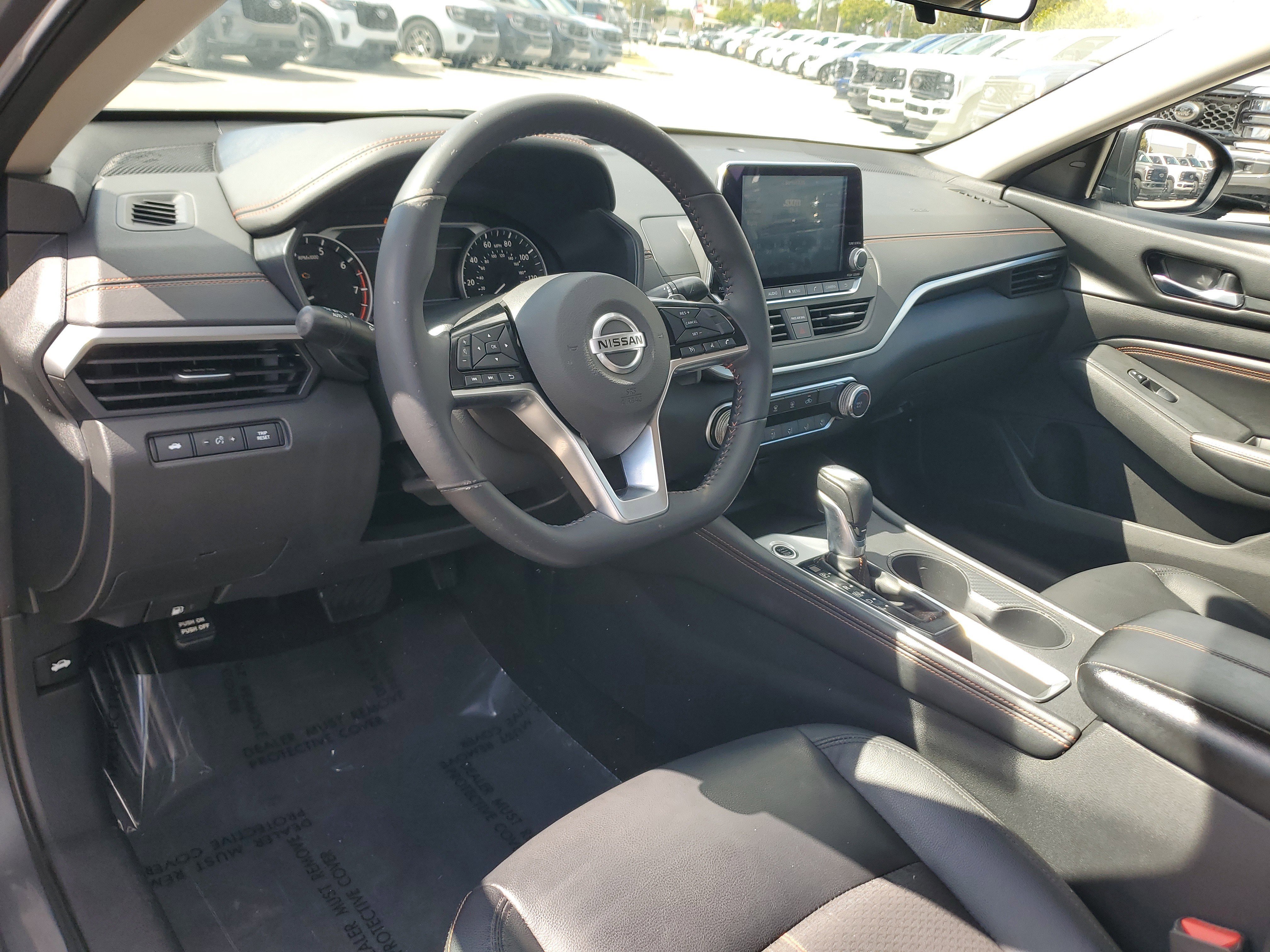 Used 2020 Nissan Altima 2.5 SR image 9