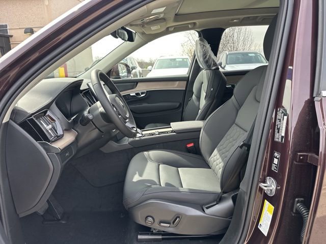 New 2026 Volvo XC90 B6 Plus w/ Protection Package image 14