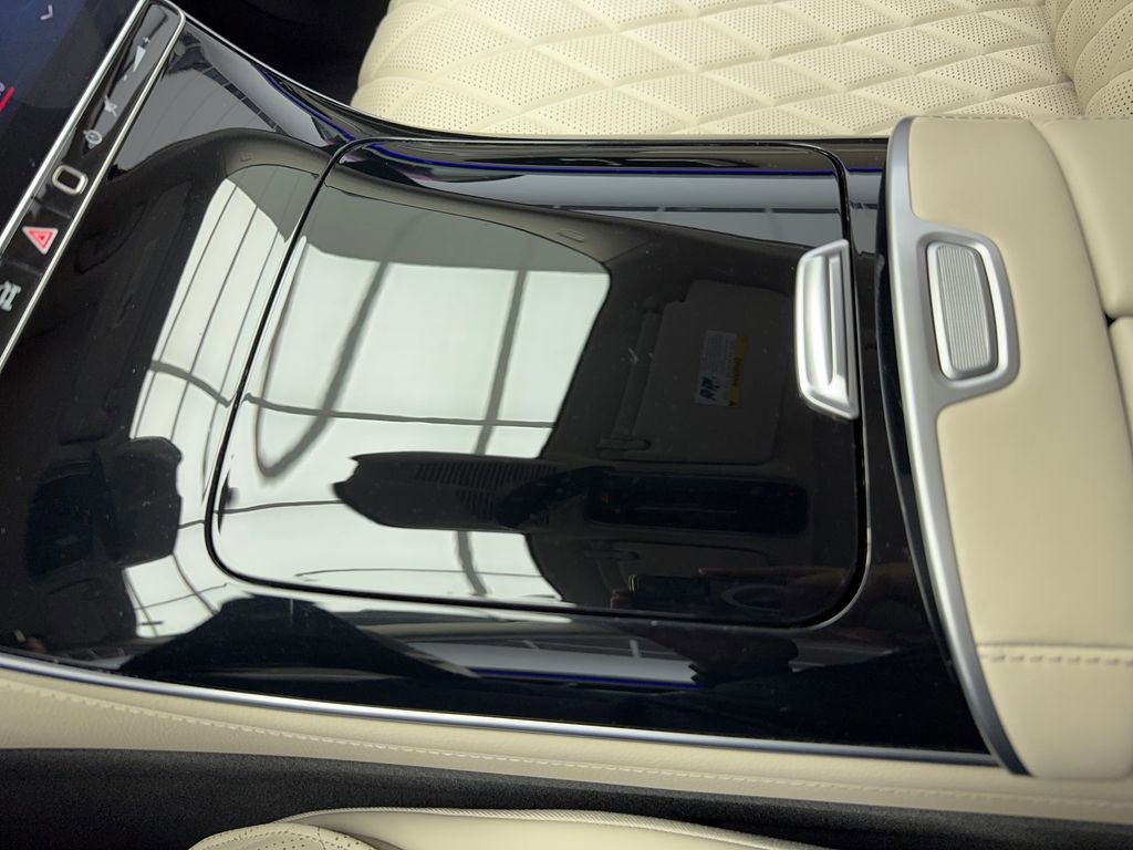Used 2022 Mercedes-Benz S 500 4MATIC w/ Warmth & Comfort Package image 34