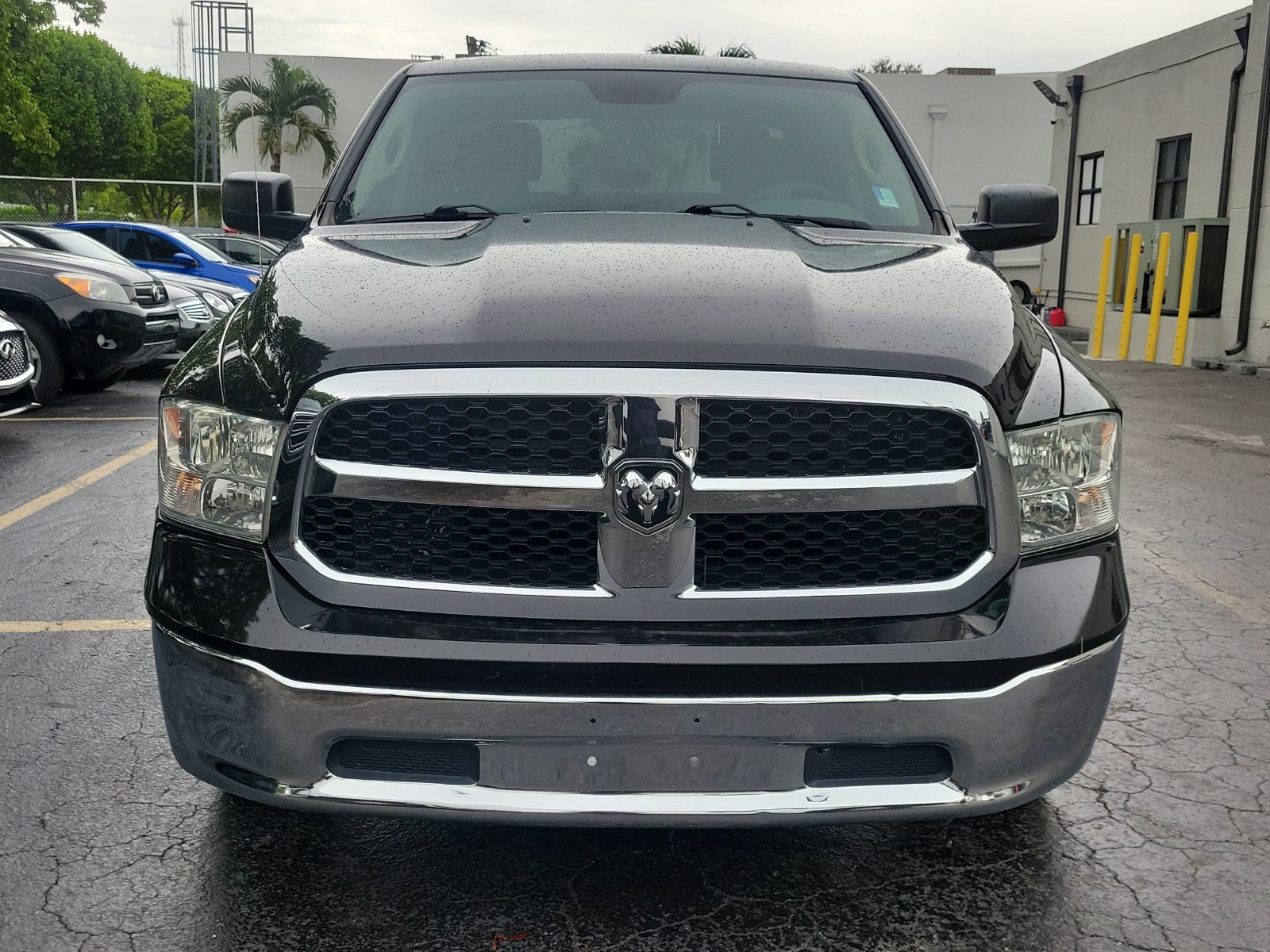Used 2017 RAM 1500 Classic SLT RWD image 2