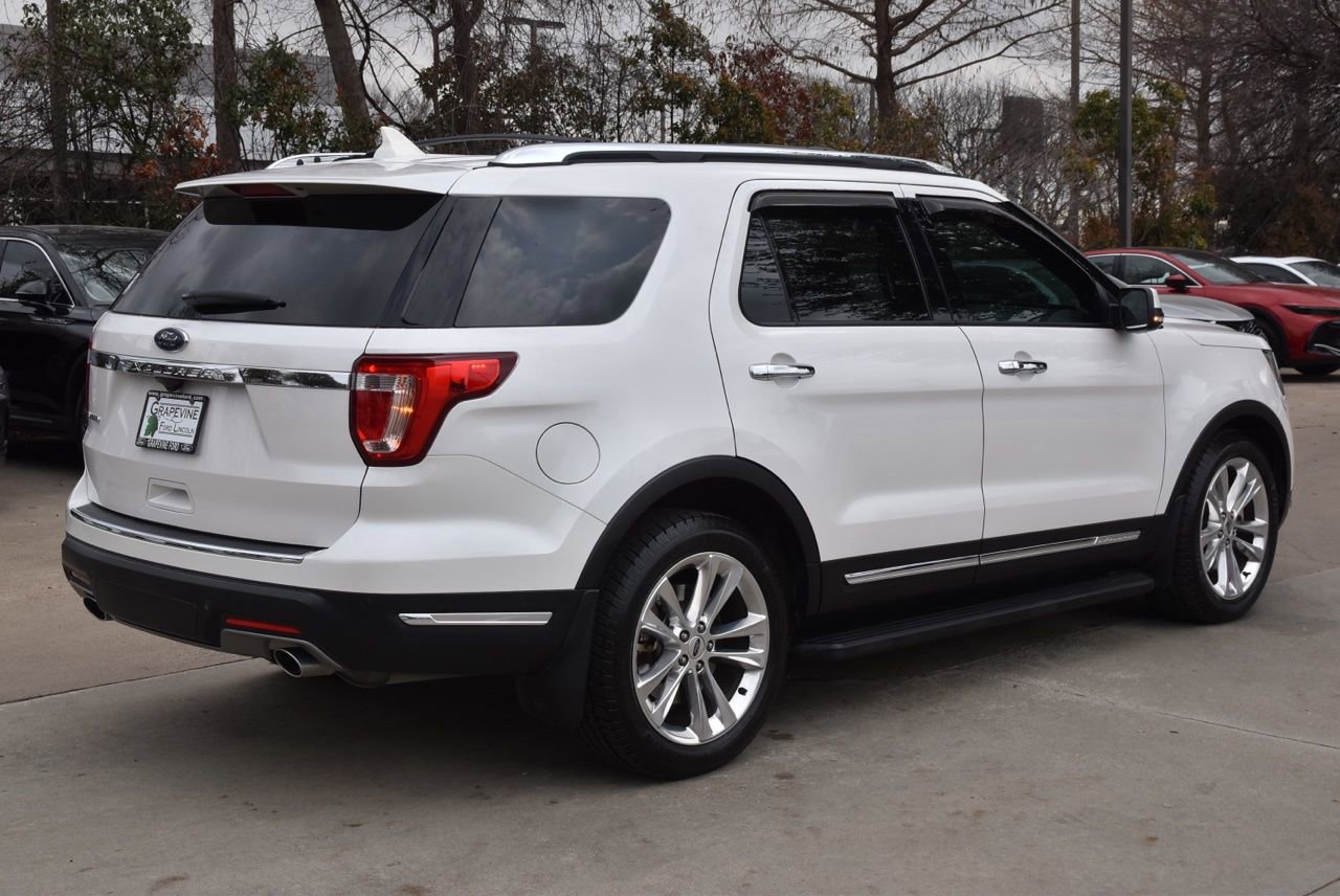 Used 2018 Ford Explorer Limited w/ Equipment Group 301A image 7