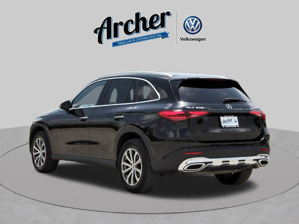 Used 2024 Mercedes-Benz GLC 300 4MATIC image 6