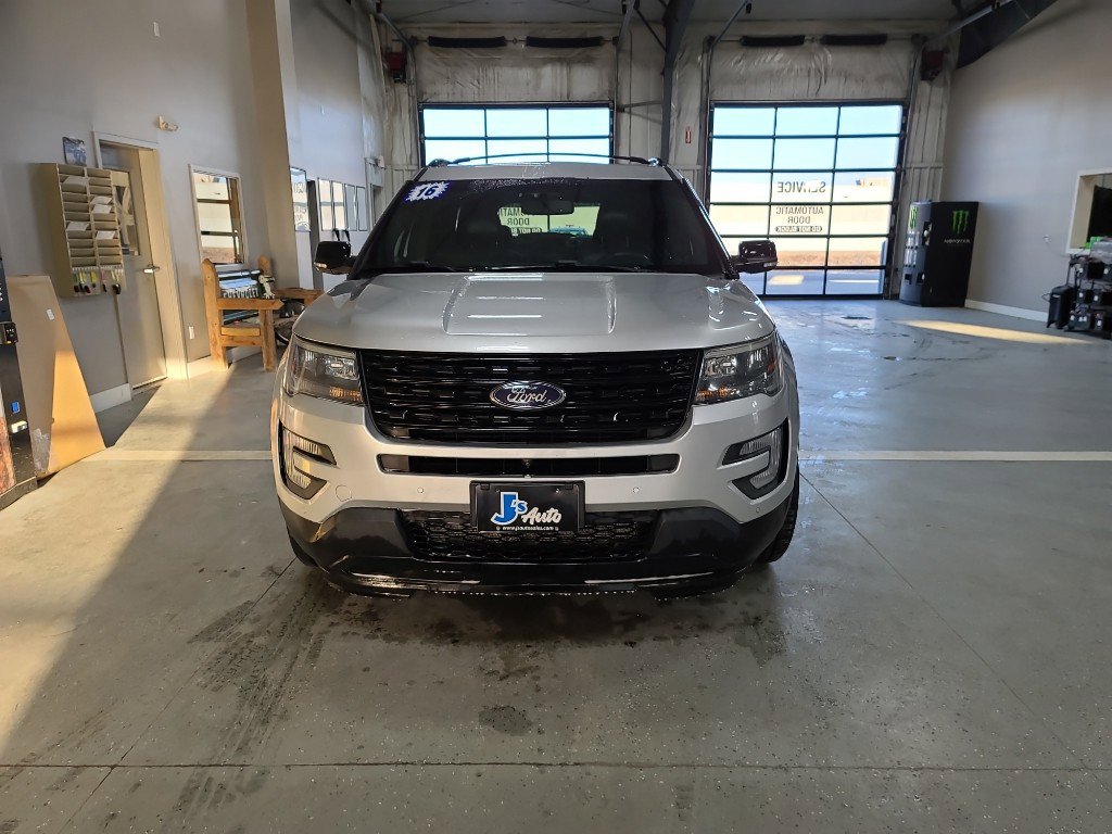 Used 2016 Ford Explorer Sport w/ Equipment Group 401A AWD/4WD image 3