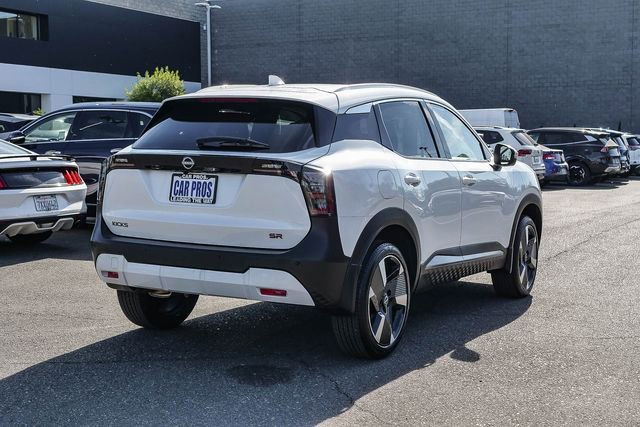 Used 2025 Nissan Kicks SR image 9