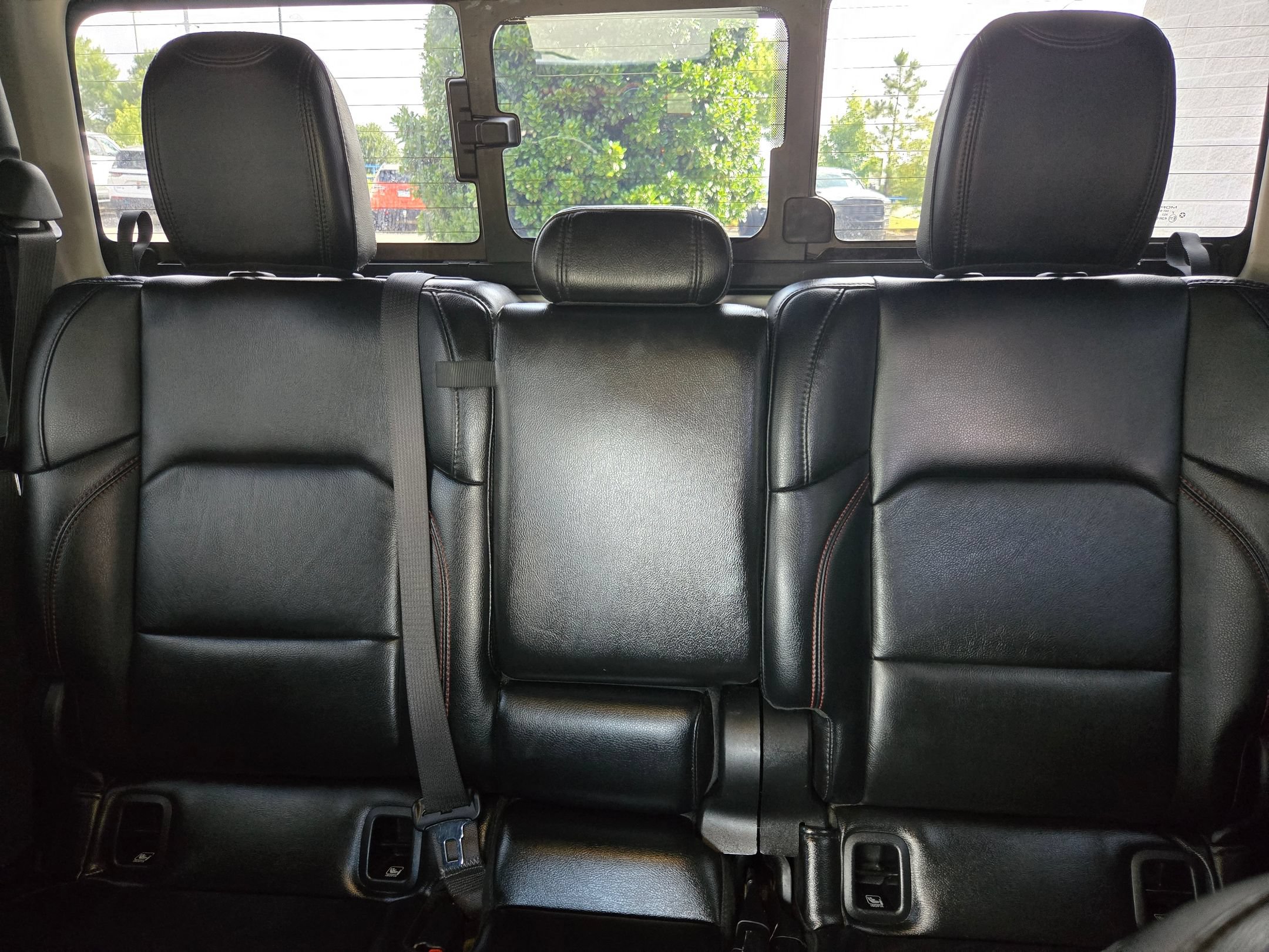 Used 2020 Jeep Gladiator Rubicon AWD/4WD image 13