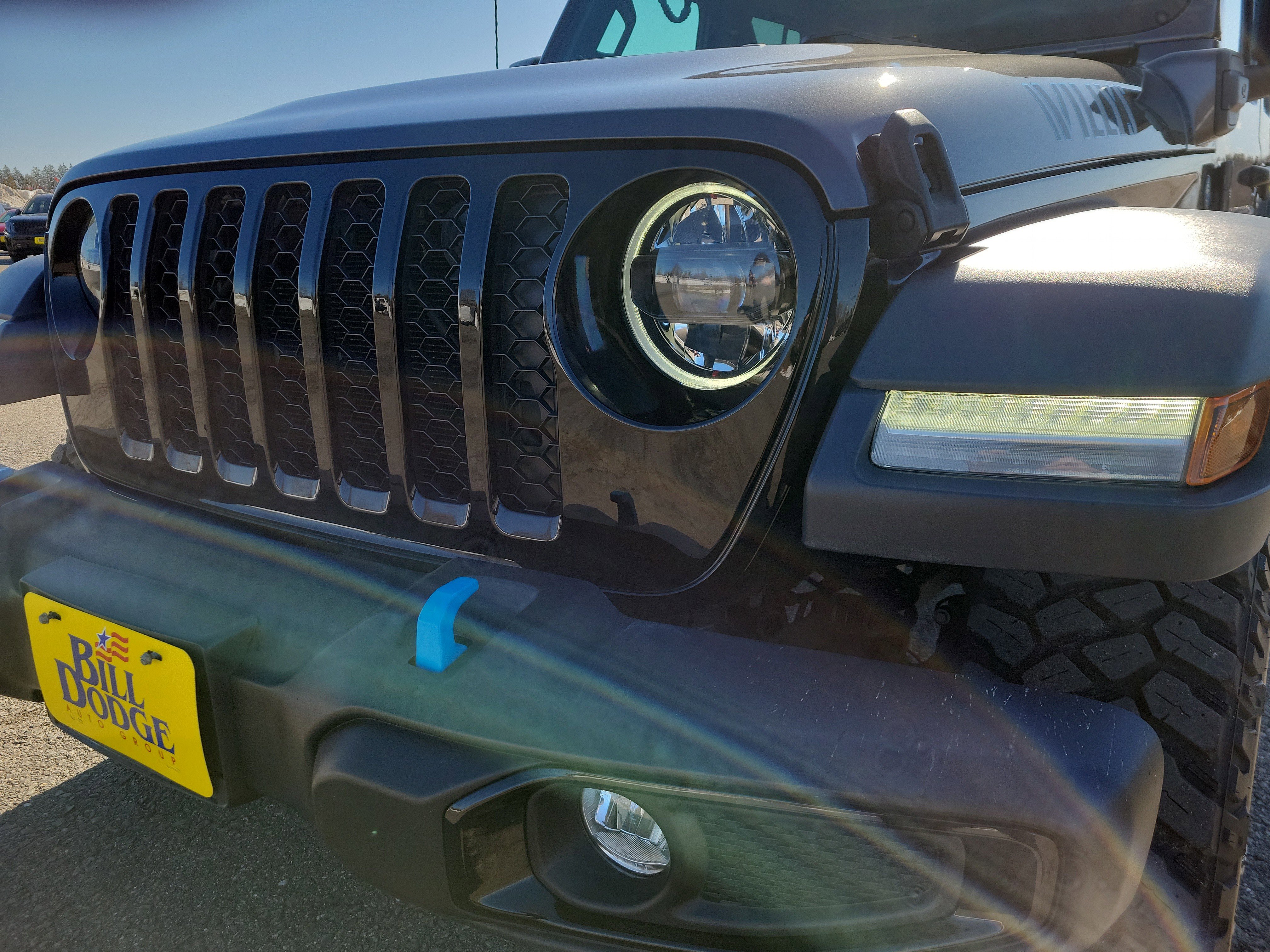 Used 2023 Jeep Wrangler Unlimited w/ Cold Weather Group image 9