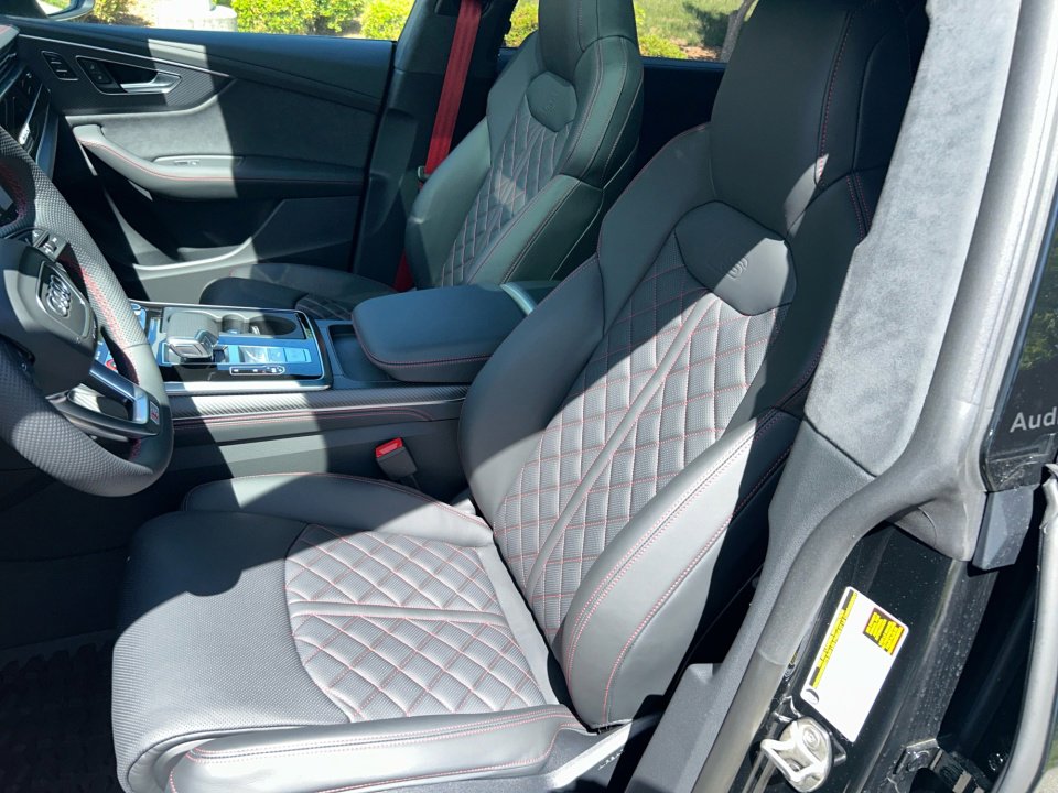 New 2026 Audi SQ8 Prestige AWD/4WD image 30