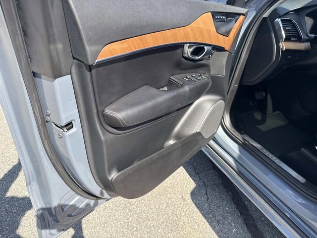 Used 2023 Volvo XC90 B5 Plus AWD/4WD image 18