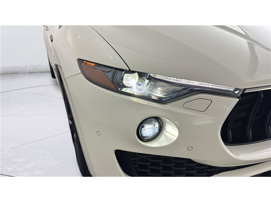 Used 2019 Maserati Levante S AWD/4WD image 38