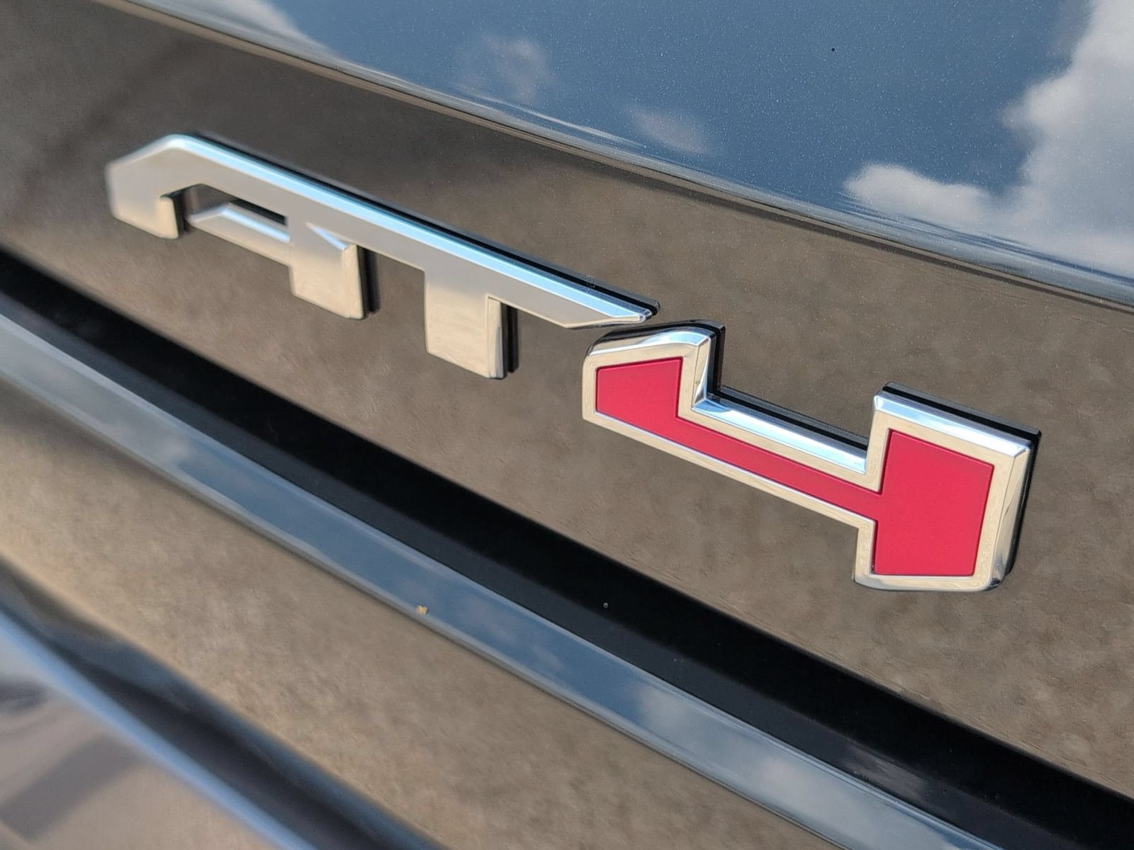 New 2026 GMC Terrain AT4 AWD/4WD image 32
