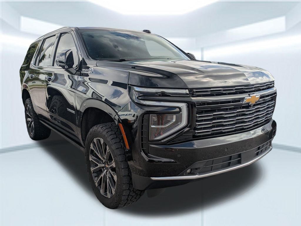 Used 2025 Chevrolet Tahoe High Country AWD/4WD image 4