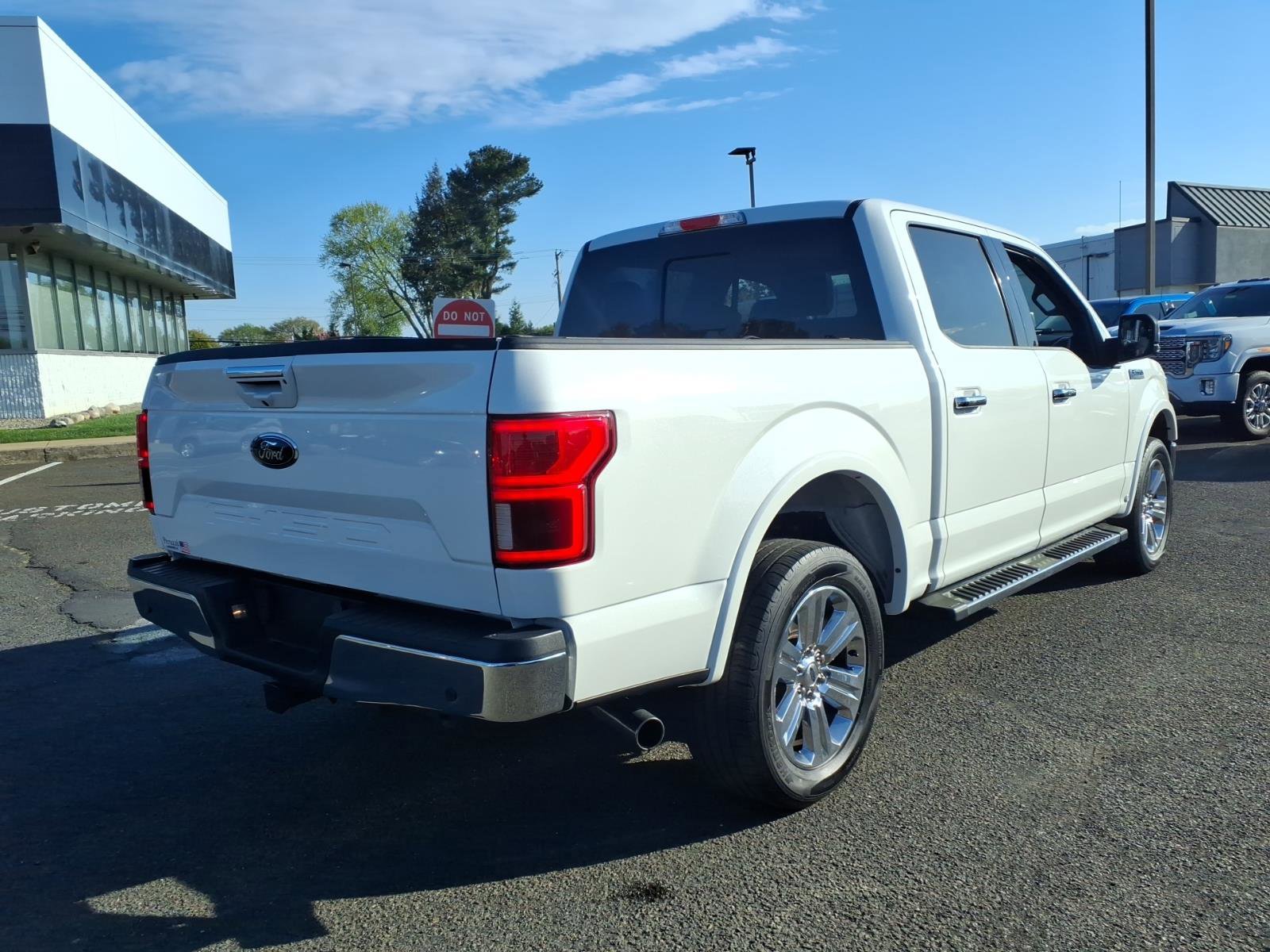 Used 2020 Ford F150 Lariat w/ Equipment Group 502A Luxury image 3