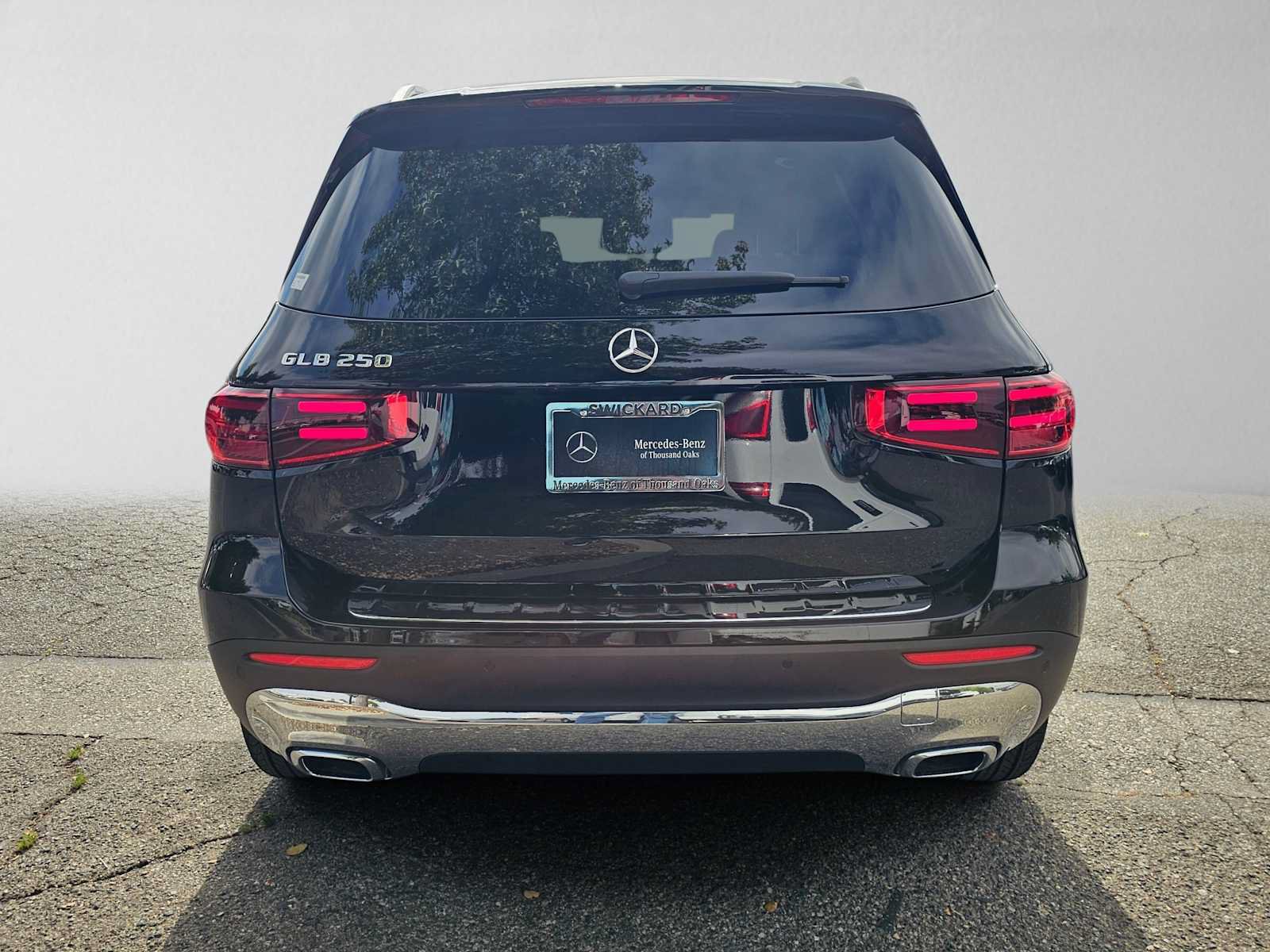 New 2026 Mercedes-Benz GLB 250 image 4