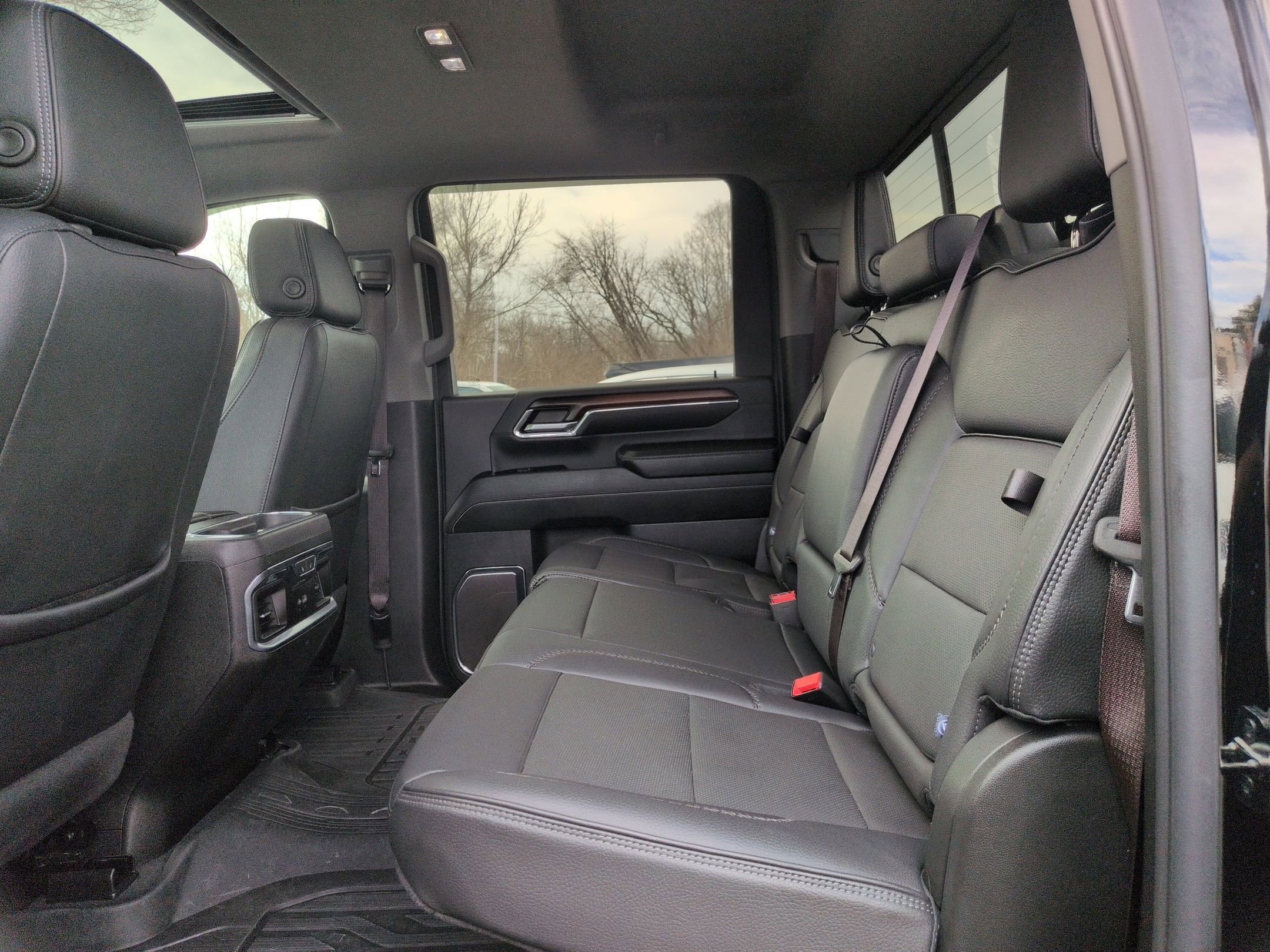 Used 2024 GMC Sierra 2500 Denali w/ Denali Reserve Package image 15