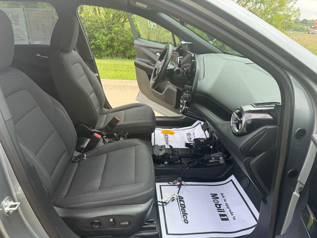 Used 2024 Chevrolet Blazer EV AWD Police image 19
