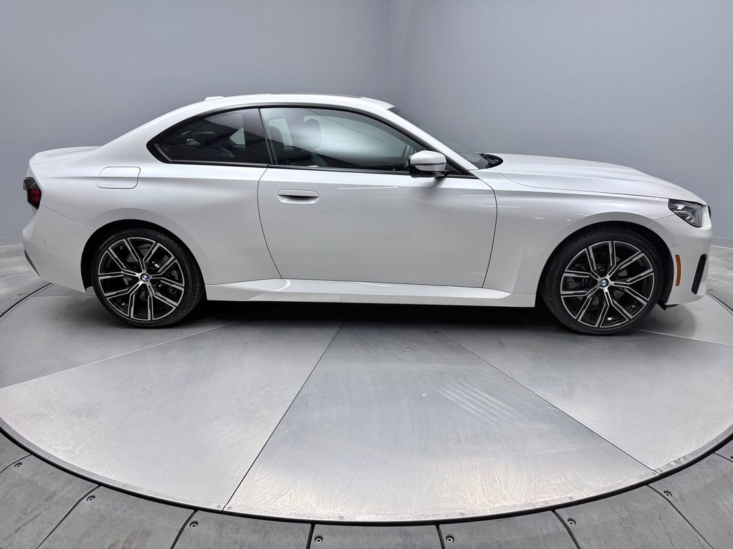 Used 2023 BMW 230i xDrive Coupe w/ Premium Package image 4