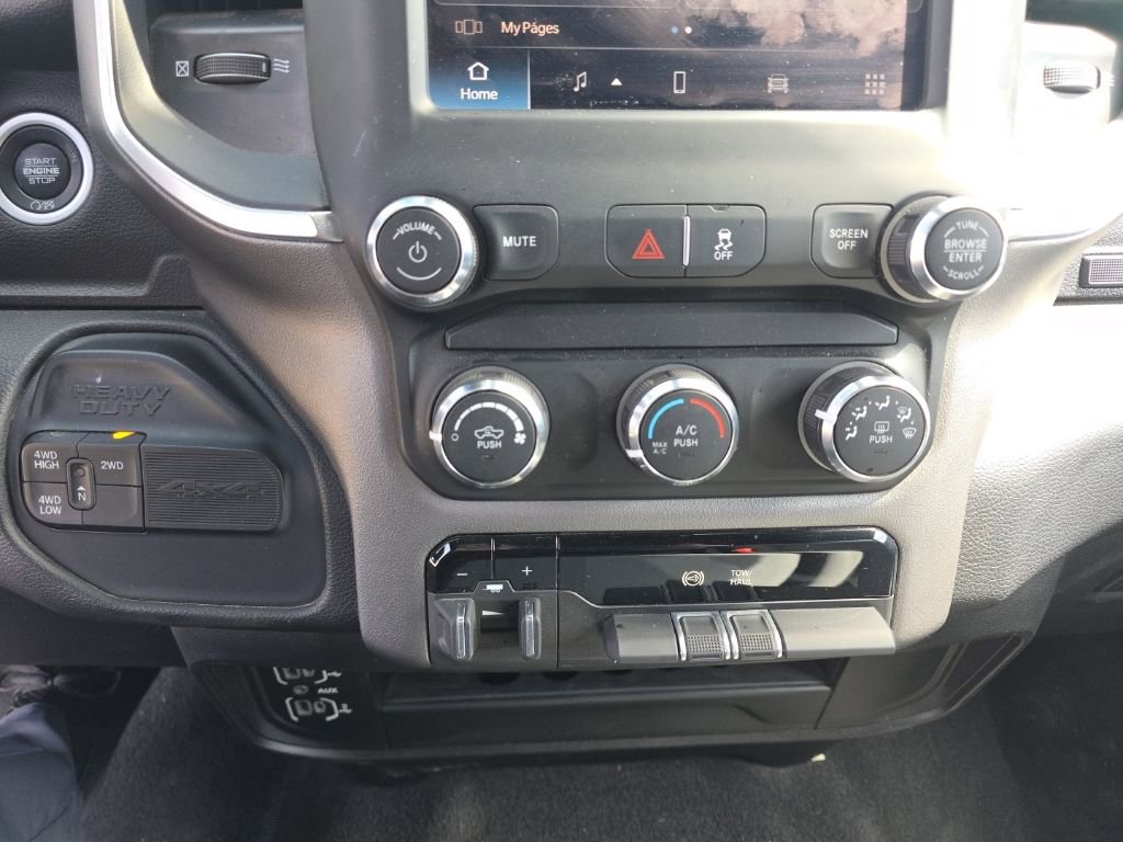 Used 2024 RAM 2500 Big Horn AWD/4WD image 15
