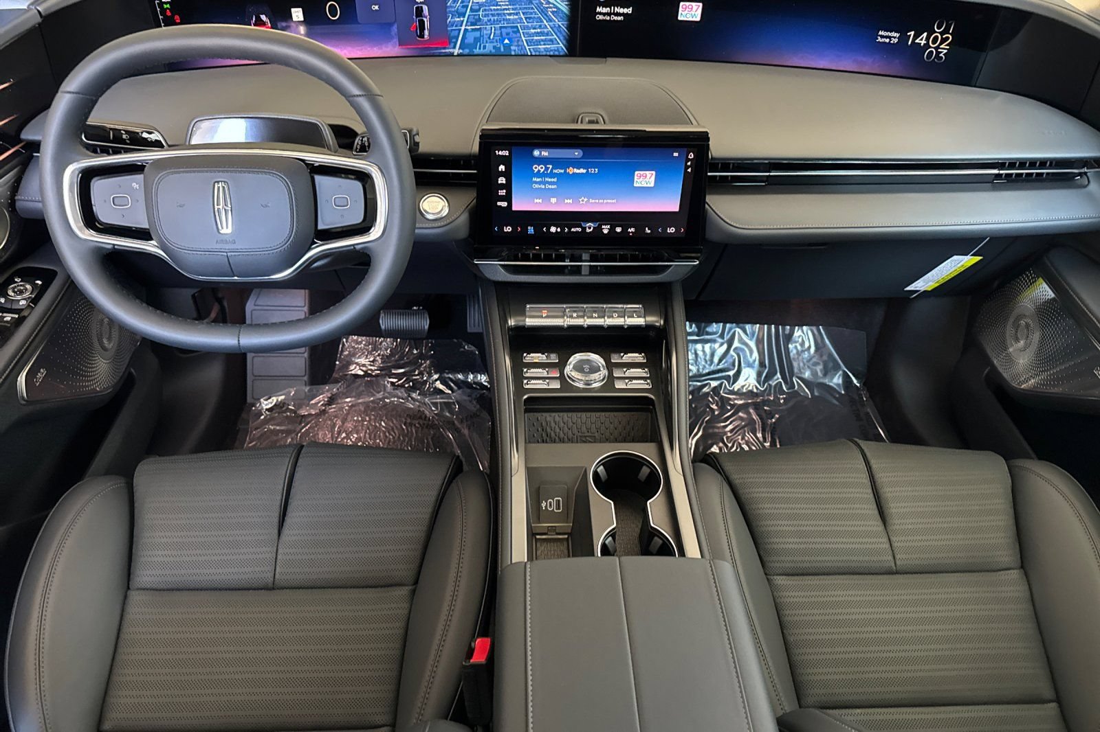 New 2026 Lincoln Nautilus Reserve AWD/4WD image 10