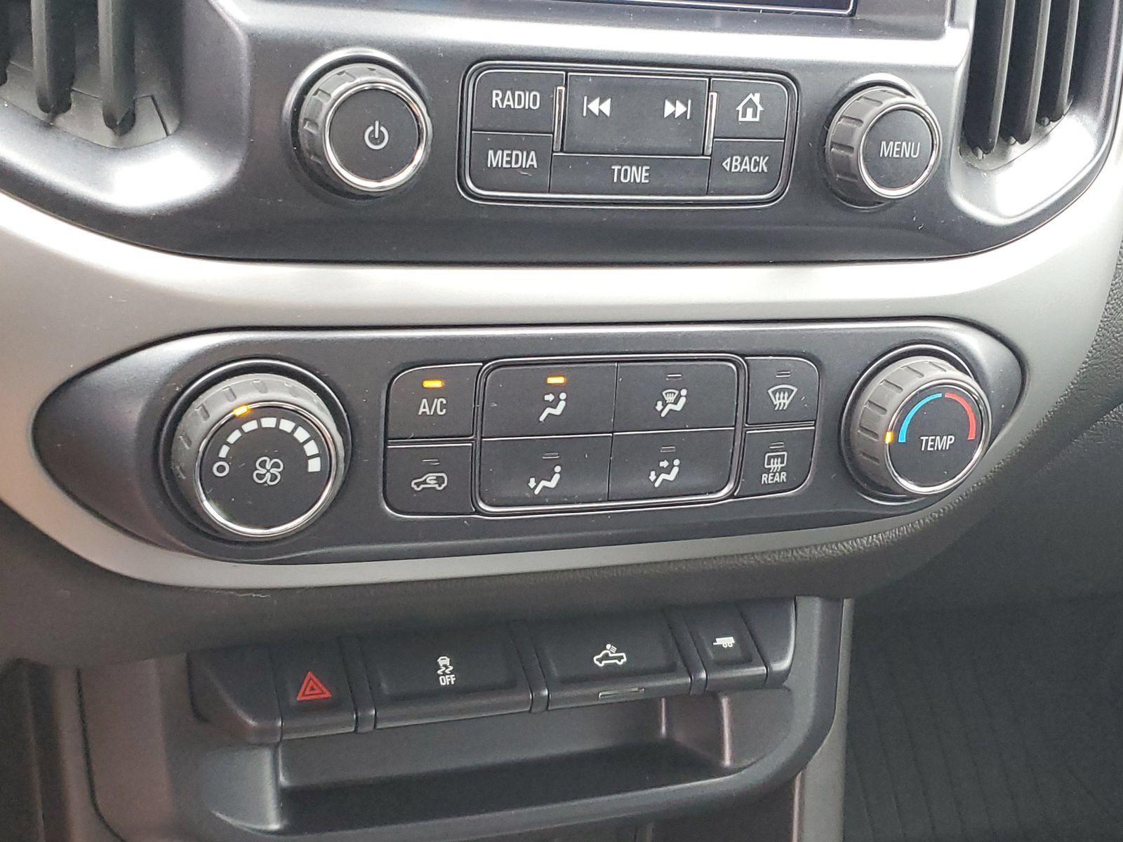Used 2018 Chevrolet Colorado LT w/ Redline Special Edition AWD/4WD image 28