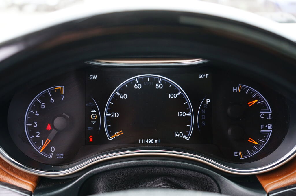 Used 2015 Jeep Grand Cherokee Summit image 21