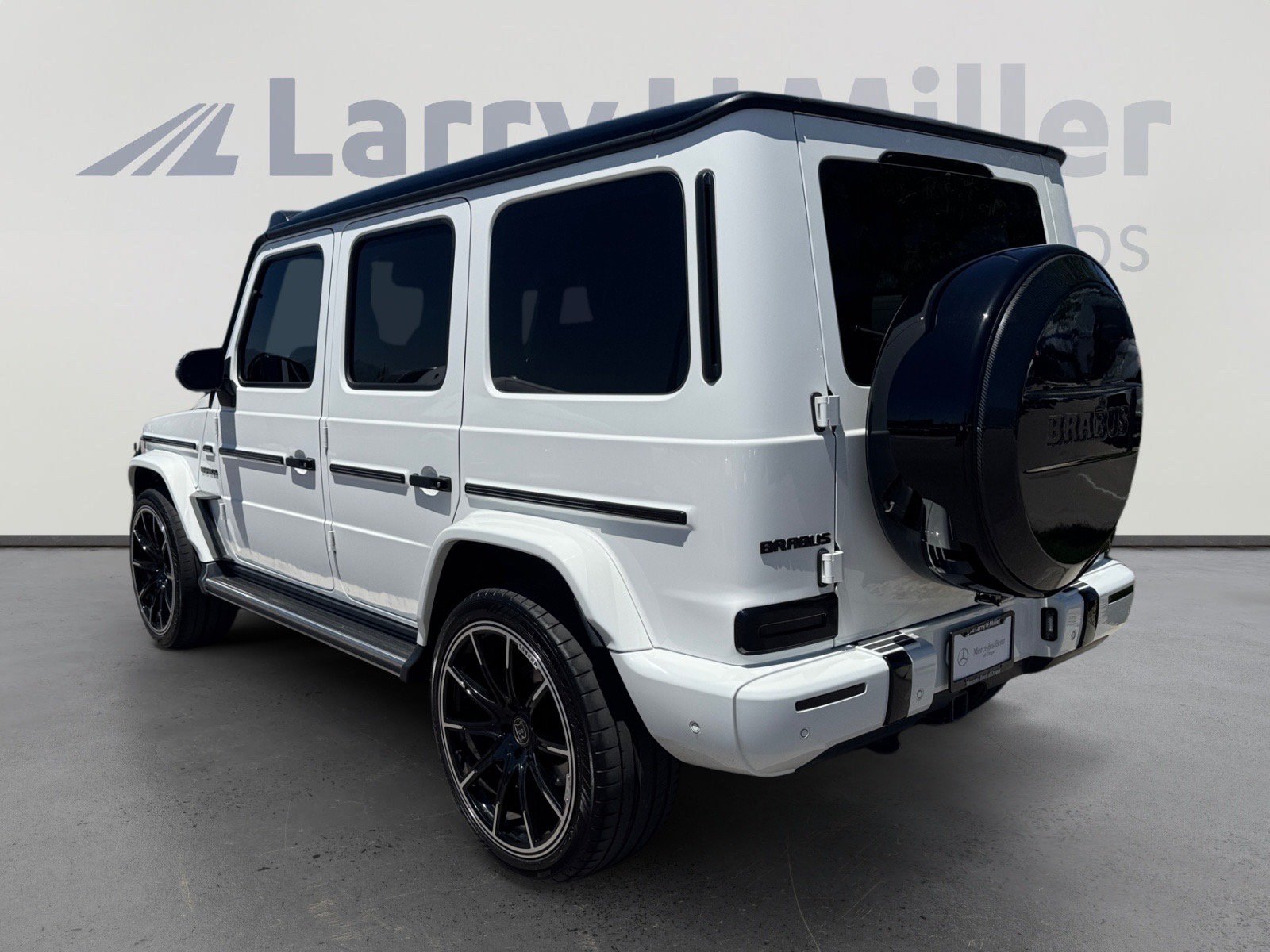 Used 2021 Mercedes-Benz G 550 image 3