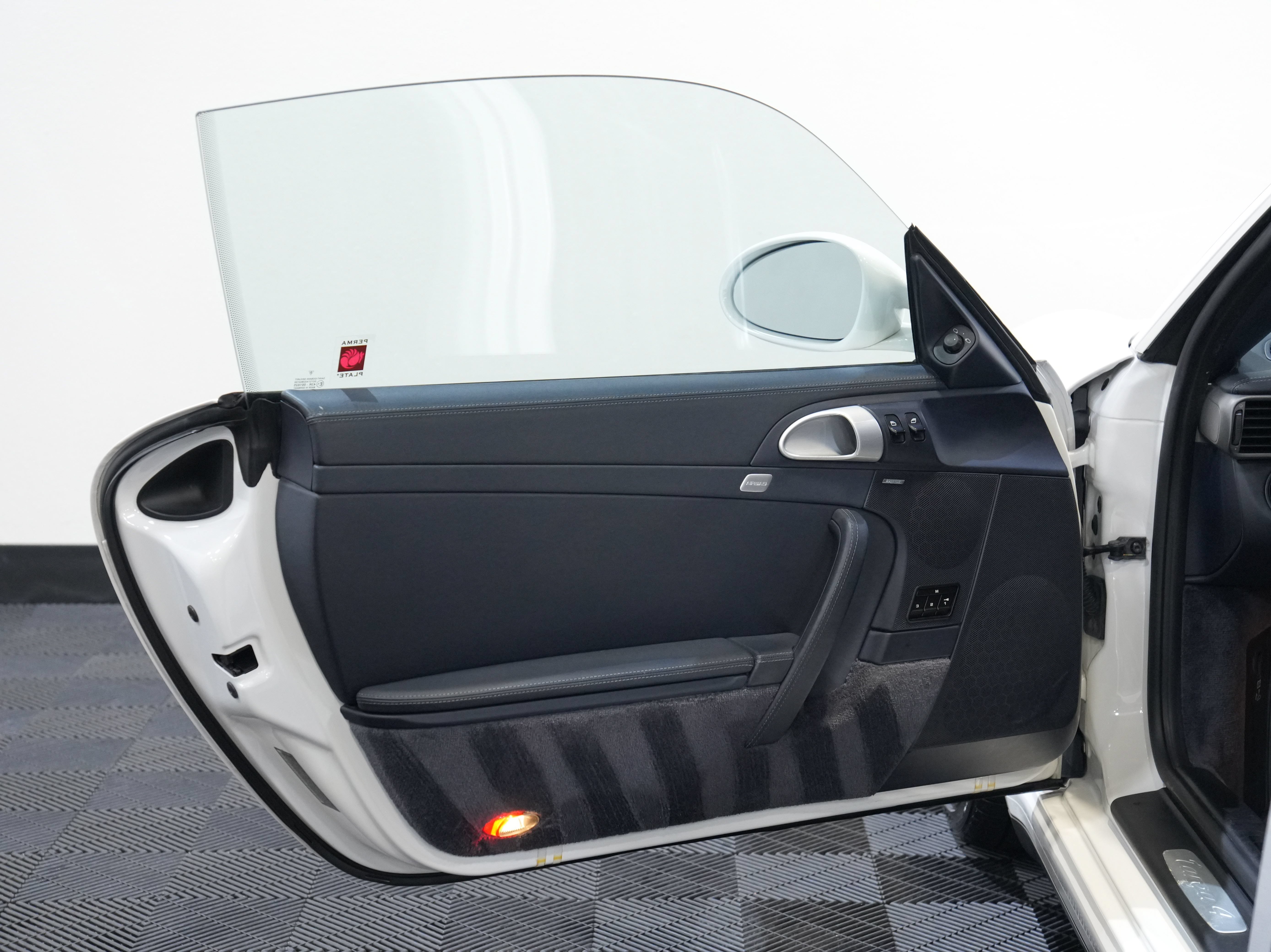 Used 2010 Porsche 911 Targa 4 AWD/4WD image 23
