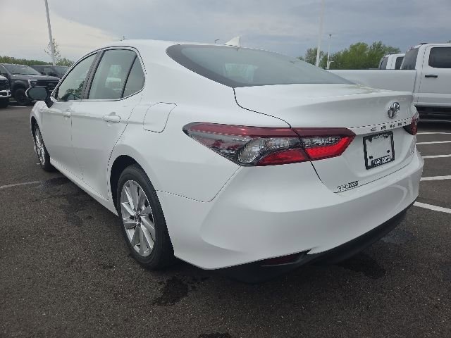 Used 2024 Toyota Camry LE FWD image 11