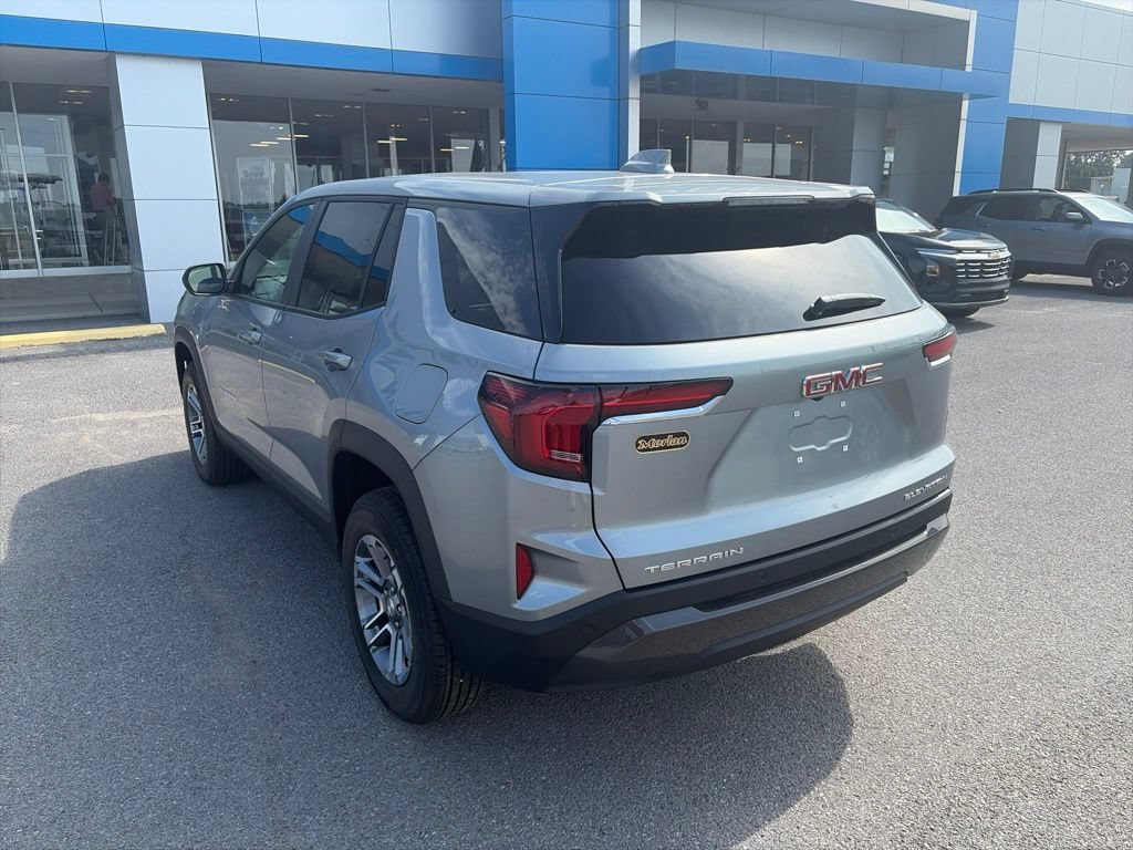 New 2027 GMC Terrain Elevation w/ LPO, Floor Liner Package FWD image 4