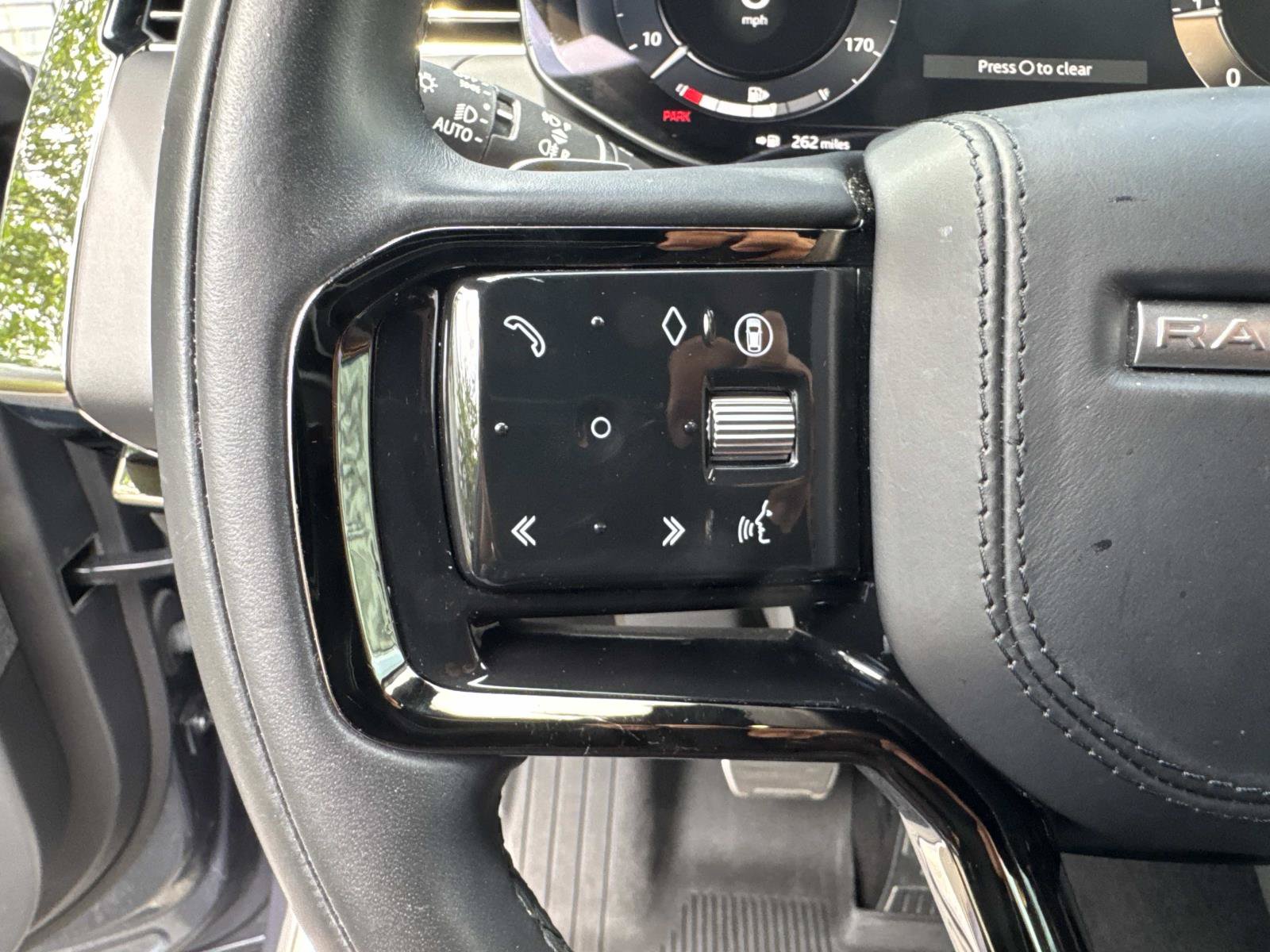 Certified 2024 Land Rover Range Rover Sport Dynamic SE AWD/4WD image 33