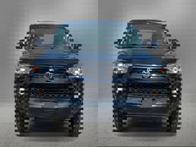 Used 2016 Toyota 4Runner SR5 image 3