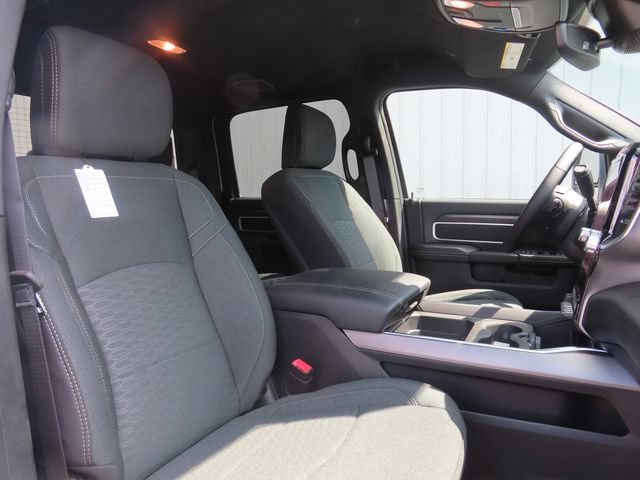 New 2026 RAM 3500 Big Horn AWD/4WD image 25
