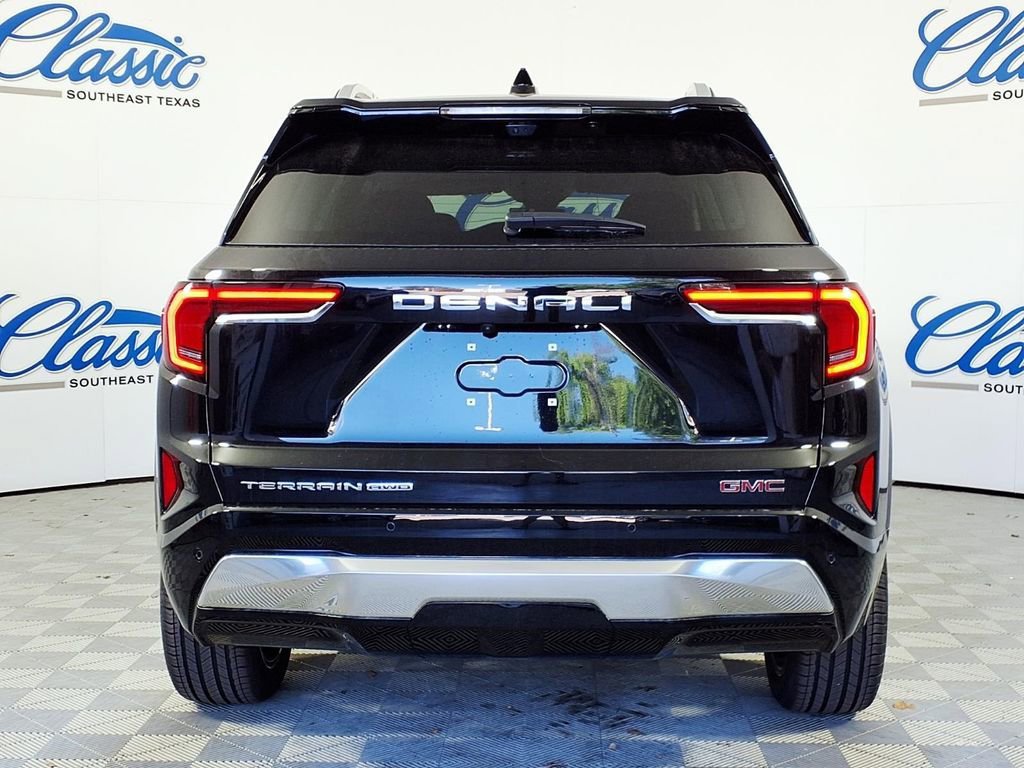 New 2026 GMC Terrain Denali w/ LPO, Black Badging Package AWD/4WD image 4