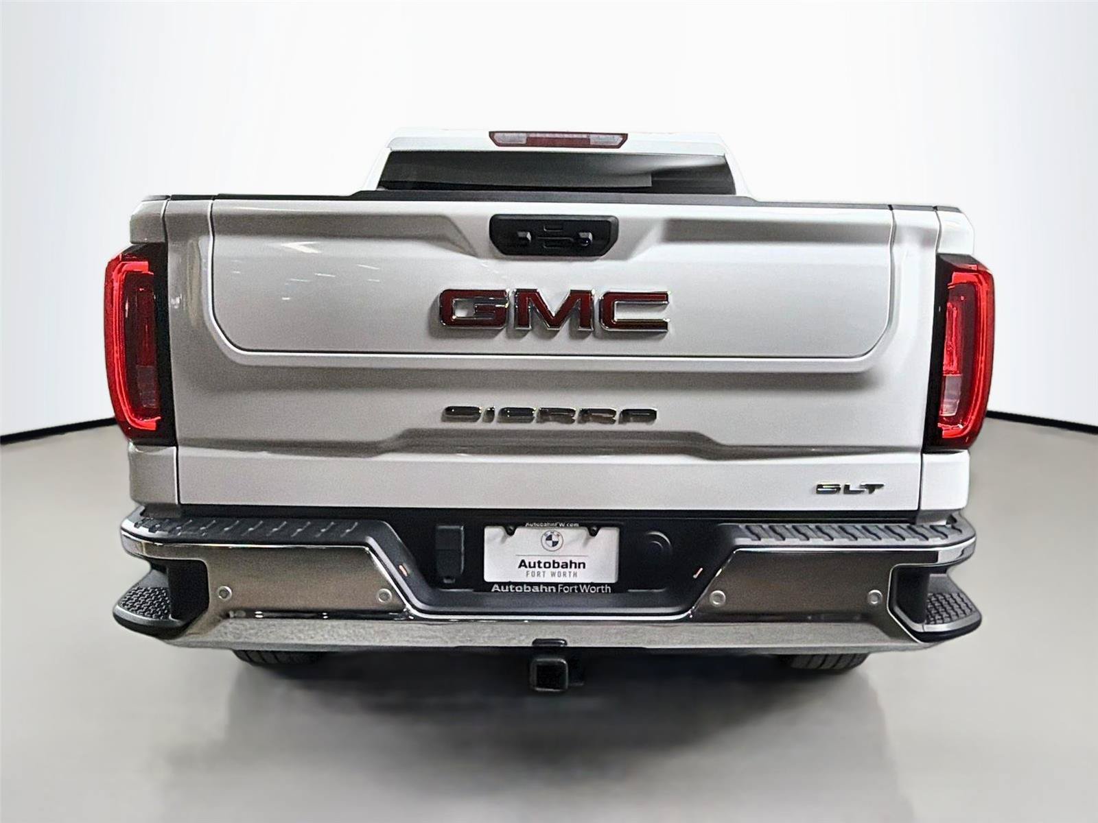 Used 2024 GMC Sierra 1500 SLT w/ SLT Convenience Package AWD/4WD image 23