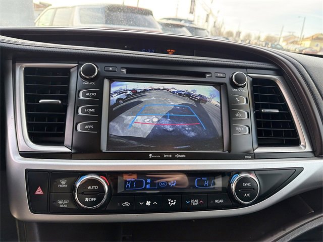 Used 2016 Toyota Highlander Plus image 24
