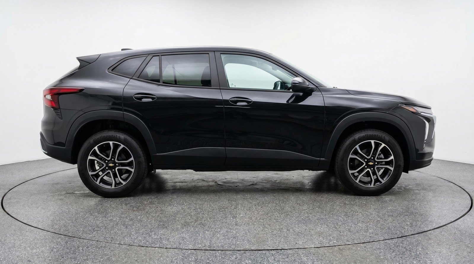Used 2025 Chevrolet TrailBlazer LT w/ Driver Confidence Package AWD/4WD image 11