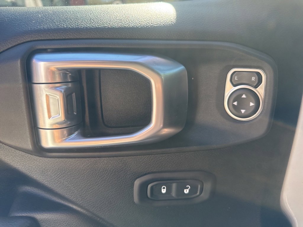 Used 2019 Jeep Wrangler Unlimited Sport S image 32