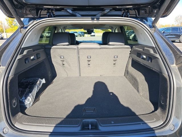 Used 2023 Buick Envision Avenir image 11