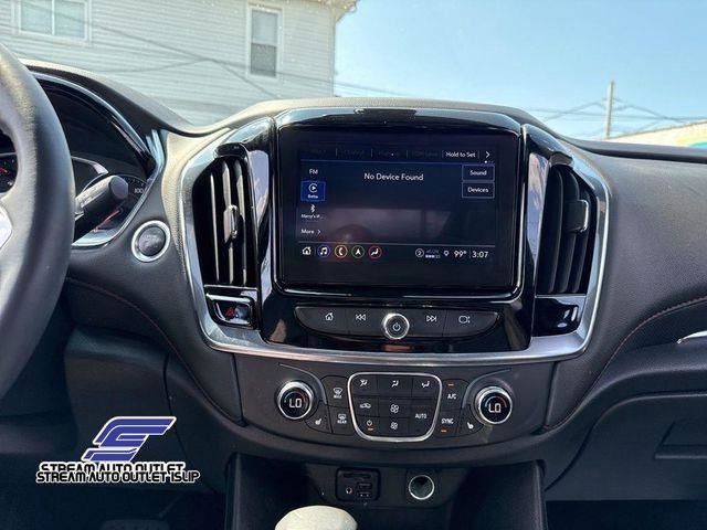 Used 2023 Chevrolet Traverse RS image 27