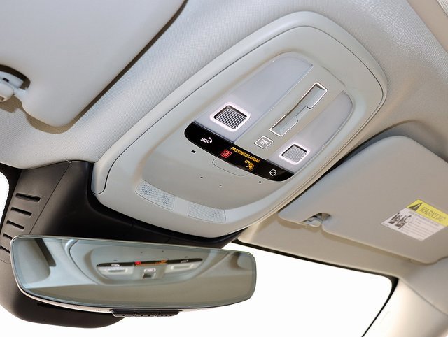 Used 2023 Volvo S60 B5 Plus w/ Climate Package image 21