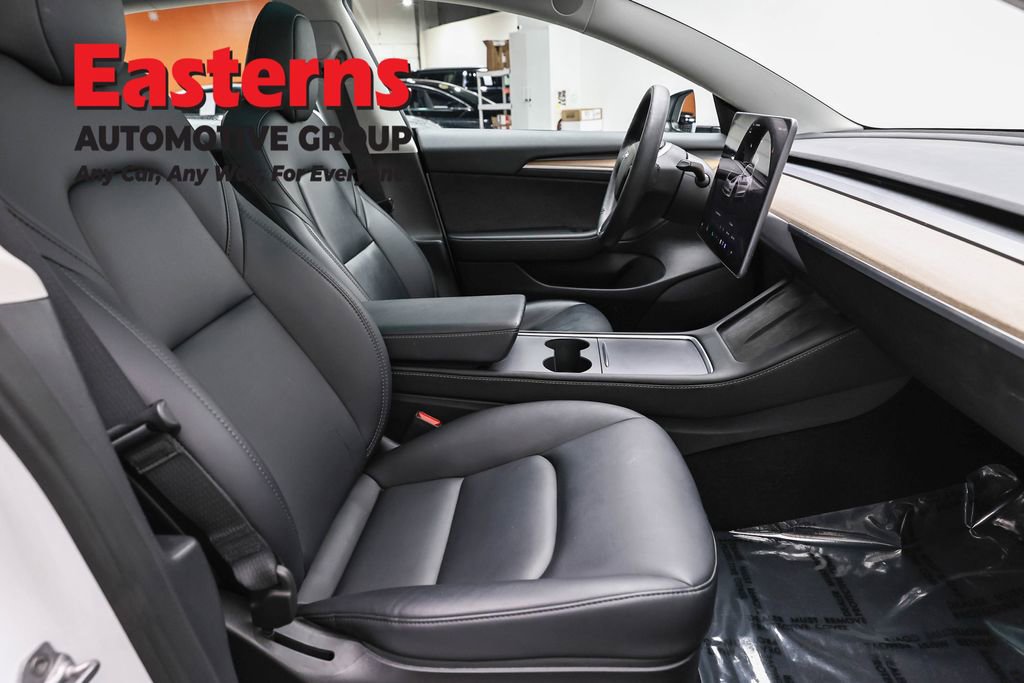 Used 2023 Tesla Model 3 Standard Range image 19