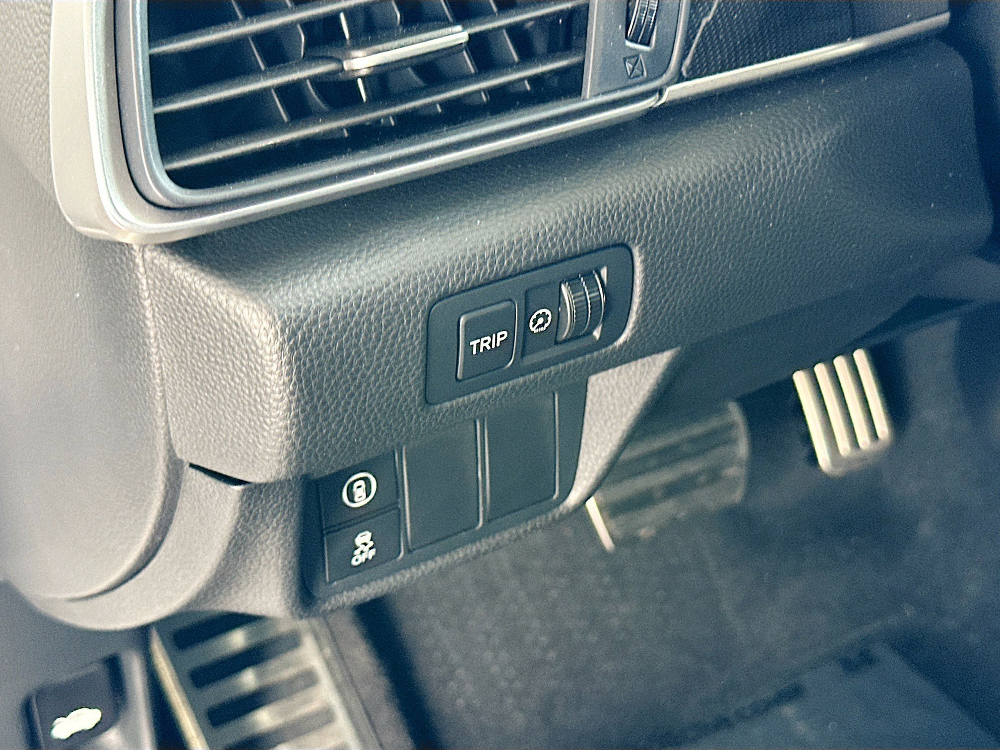 Used 2022 Honda Accord Sport image 10