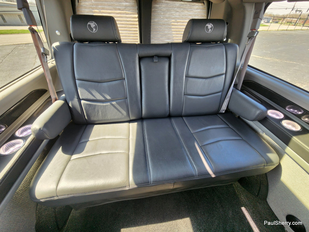 Used 2020 Chevrolet Express 2500 Extended w/ Enhanced Convenience Package RWD image 11