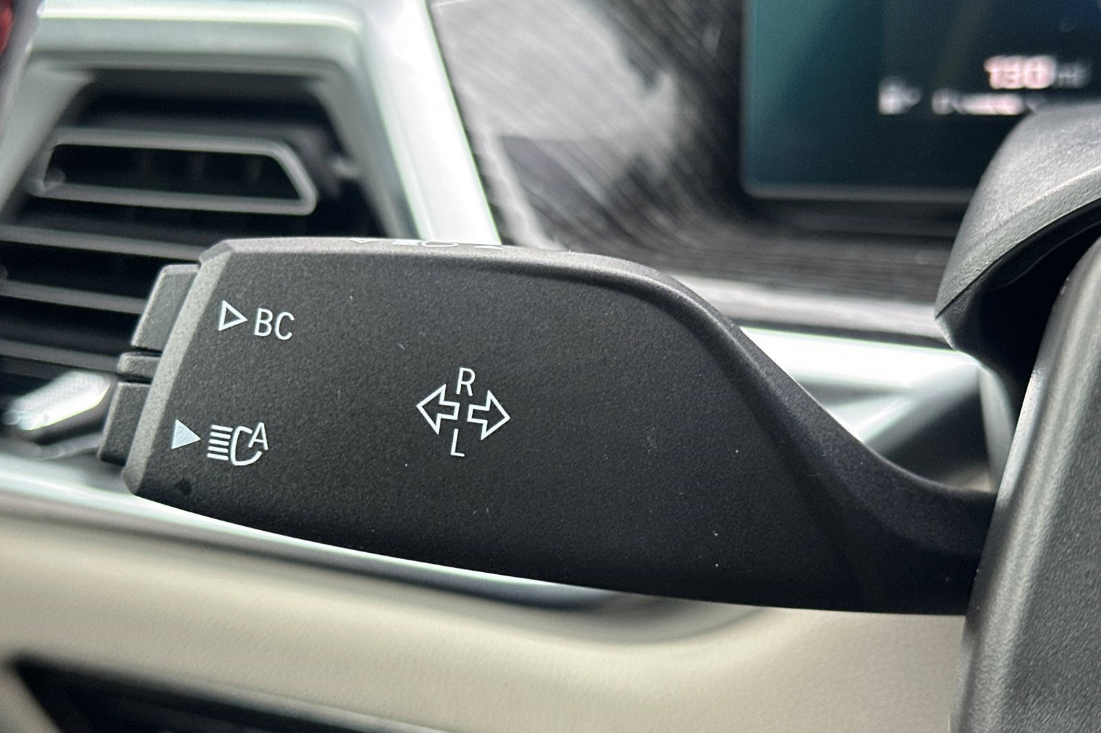 Certified 2025 BMW X7 M60i w/ Climate Comfort Package image 33