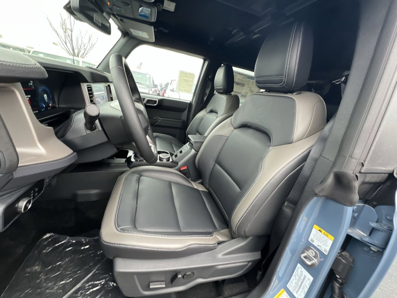 New 2025 Ford Bronco Outer Banks image 13