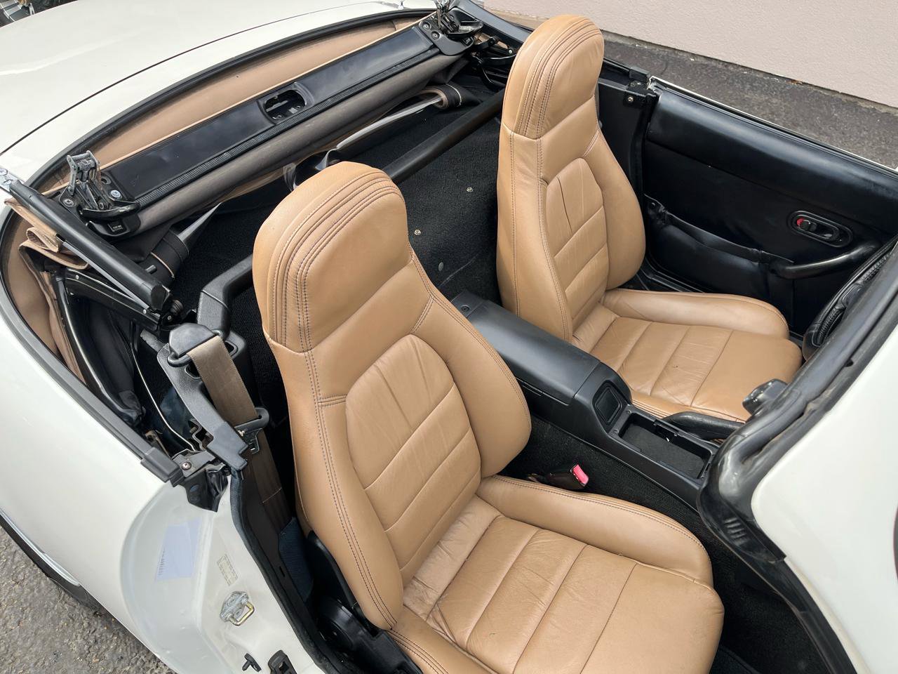 Used 1994 MAZDA MX-5 Miata M-Edition image 20