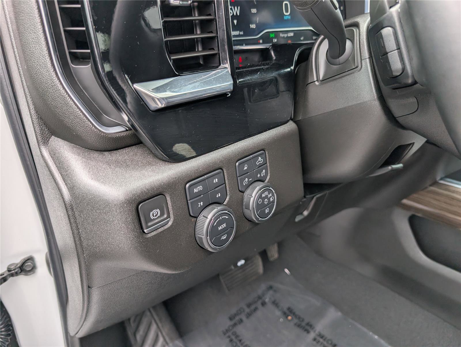 Used 2024 Chevrolet Silverado 1500 RST AWD/4WD image 22